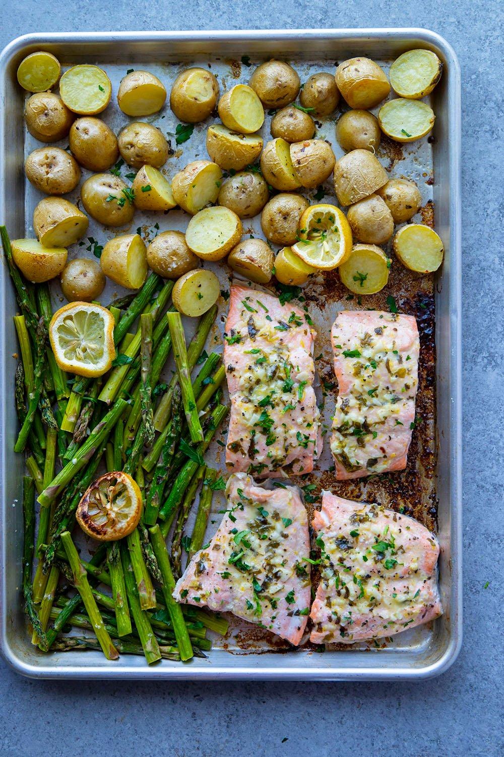 Savory Baked Salmon and Potatoes: A Timeless Family Recipe