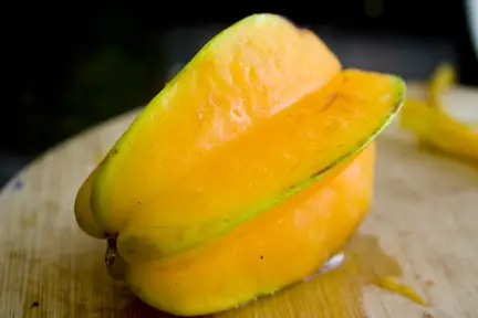 How to Slice and Eat a Star Fruit
