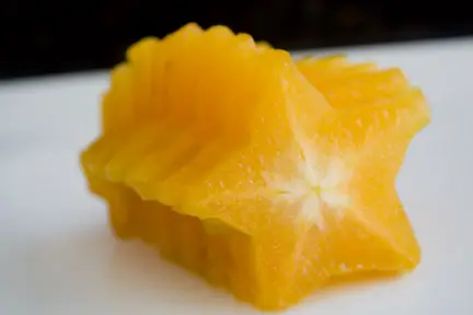 How to Slice and Eat a Star Fruit