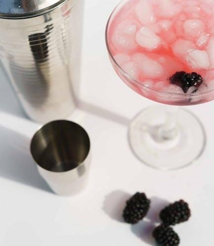 Crafting Budget-Friendly Drinkery Cocktails at Home