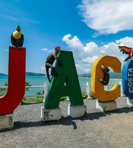 Discovering the Oceanic Delights of Jaco, Costa Rica