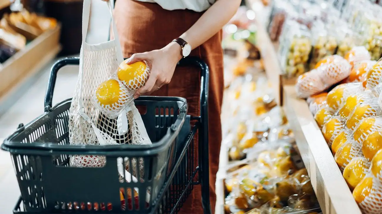 Maximizing Flavor on a Budget: Tips for Stretching Your Food Dollar