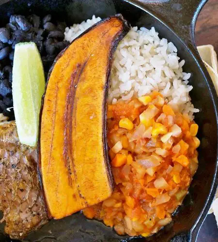 Exploring Authentic Costa Rican Salsa Recipes